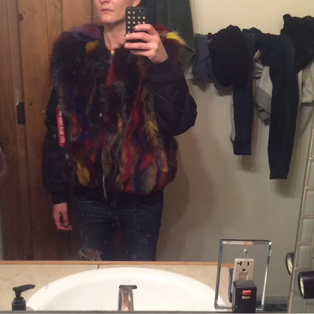 ONE OF A KIND! Alpha Industries Year of the Rooster fur bomber jacket - Picture 4 of 17